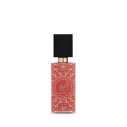 LATTAFA – PINK TO PINK damesparfumflacon op witte achtergrond met guave, roze grapefruit en vanille – een speelse en elegante geur met bloemige en warme accenten